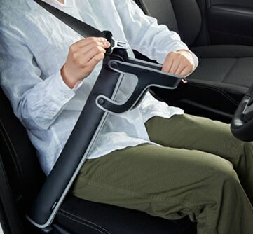 乐天商城 - TOYOTA【トヨタ】ESQUIRE【エスクァイア】シートベルトパッドZWR80G ZRR80G ZRR85G 純正 用品 部品 パーツ アクセサリ オプション【宅配便 中サイズ】