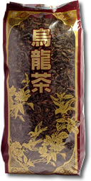 アウトレット ウーロン茶 400g 香り豊かなウーロン茶 たっぷり400g入パック。 お買得です！！ 中国福健省産・水仙（品種） 3番摘み烏龍茶 （火入れ 選別加工しています） この商品はパッケージの処分のため激安になっております。 アウトレット価格のため、お客様都合の返品交換は出来ません 名称 烏龍茶 原材料名 茶 内容量 400g 賞味期限 商品発送日より2年間 保存方法 高温多湿を避け、移り香りにご注意下さい 原産国名 中国 検査 輸入時に残留農薬検査をしております 販売者 丸中製茶有限会社 三重県度会郡度会町棚橋1393-1 製造者 丸中製茶　代表者　中村喜彦 三重県度会郡度会町棚橋1393-1