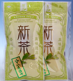 2024年三重県産新茶 伊勢茶八十八夜新茶100g×2本セット送料無料 お茶の品種（やぶきた）の新芽を当園の小型工場で製造した、機械摘み煎茶の最高峰。 味・香りともに玉露に勝るとも劣らないお茶です。 三重県の煎茶は農林水産賞を何度も受賞しています。 是非お試し下さい。 賞味期限：1年間。 ■新茶の袋は限定品のため、デザインが変更になる場合がございます。 各種御祝 各種内祝い 出産内祝 入学内祝 進学内祝 卒業内祝 就職内祝、婚礼内祝 新築内祝 快気祝等 ブライダル 引出物 御見舞 お引越し 母の日 父の日 敬老の日 贈答品 記念品 景品 プレゼント お中元 お歳暮 粗品 法事 御供 粗供養 香典返し その他ギフト全般 名称 伊勢茶八十八夜新茶100g×2本セット 原材料名 茶 原料原産地 三重県 内容量 200g 賞味期限 商品発送日より1年間 保存方法 高温多湿を避け、移り香りにご注意下さい 原産国名 日本 販売者 丸中製茶有限会社 三重県度会郡度会町棚橋1393-1 製造者 丸中製茶　代表者　中村喜彦 三重県度会郡度会町棚橋1393-1