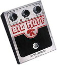 NYCオリジナル、USA製のBig Muff。 NYCオリジナル、USA製のBig Muff。ジミ・ヘンドリクス、カルロス・サンタナの時代からコーンまで、40年以上もの間多くのプロフェッショナルを魅了したオリジナル機は、ロックギターサウンドの定義を作ってきました。リッチでクリーミーな、ヴァイオリンのようにサステインの効いたディストーションサウンドを再現してくれます。 本モデルは1980年前後くらいに登場したフェイスのもので、ノイズもかなり押さえられている完成系に近いものとなっています。 Big Muff Piは我々のペダルで最も有名なペダルであり、最初のBig MuffであるV1のリリースをもってEHX 50th Anniversaryを記念したい。オリジナルペダルは数百ドルで取引されており、非常に高騰している。この復刻はクリーミーでバイオリンのようなサステインと音楽的なトーンのV1をミュージシャンが手に入れやすい価格で提供する為のものだ。” - Mike Matthews - ■Specs ●True Bypass ●寸法：139mm(W) x 173mm(D) x 73mm(H) 700g ●電源：9Vバッテリー or ●9V DCセンターマイナスアダプター JP9.6DC-200（別売） ●[2014.6月より9V電源ジャックが汎用性の高い2.1Φバレルタイプへと変更となっています。] ※画像はサンプルです。 NYCオリジナル、USA製のBig Muff。 NYCオリジナル、USA製のBig Muff。ジミ・ヘンドリクス、カルロス・サンタナの時代からコーンまで、40年以上もの間多くのプロフェッショナルを魅了したオリジナル機は、ロックギターサウンドの定義を作ってきました。リッチでクリーミーな、ヴァイオリンのようにサステインの効いたディストーションサウンドを再現してくれます。 本モデルは1980年前後くらいに登場したフェイスのもので、ノイズもかなり押さえられている完成系に近いものとなっています。 Big Muff Piは我々のペダルで最も有名なペダルであり、最初のBig MuffであるV1のリリースをもってEHX 50th Anniversaryを記念したい。オリジナルペダルは数百ドルで取引されており、非常に高騰している。この復刻はクリーミーでバイオリンのようなサステインと音楽的なトーンのV1をミュージシャンが手に入れやすい価格で提供する為のものだ。” - Mike Matthews - ■Specs ●True Bypass ●寸法：139mm(W) x 173mm(D) x 73mm(H) 700g ●電源：9Vバッテリー or ●9V DCセンターマイナスアダプター JP9.6DC-200（別売） ●[2014.6月より9V電源ジャックが汎用性の高い2.1Φバレルタイプへと変更となっています。] ※画像はサンプルです。