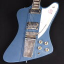 「Murphy Lab Collection」の「1963 Firebird V w/Maestro Vibrola Ultra Light Aged Pelham Blue」が入荷！ エイジングの渋さと鮮やかなブルーが印象的な「Pelham Blue」フィニッシュがクールな一本！ エイジングのレベルは「Ultra Light Aged」で、ウェザーチェック、ライトエイジド・ハードウェアといった経時変化によるオーセンティックなヴィンテージ・ギターのルックスを再現しております。 ネック・グリップはハイポジションにやや厚みのある「Authentic '63 Medium C-Shape」を採用し、Murphy Lab製品にのみ施される「ロールド・バインディング」により、ヴィンテージ特有のプレイ・フィーリングも再現している点も注目です！ ゴージャスなルックスも併せ持つこちらのファイヤーバード、是非ロックバンドでガッツリ鳴らして頂きたい一本です！ 主な仕様 Body Material : 9-ply Mahogany/Walnut Neck-Through Neck Material : 9-ply Mahogany/Walnut Neck-Through Neck Profile : Authentic '63 Medium C-Shape Scale Length : 24.75" / 628.65mm Fingerboard Material : Indian Rosewood, Hide Glue Fit Fingerboard Radius : 12" Number Of Frets : 22 Frets : Authentic Medium-Jumbo Nut Width : 1.69" / 42.85mm Hardware Finish : Nickel; Murphy Lab Light Aged Bridge : ABR-1 Tailpiece : Maestro Vibrola Tuning Machines : Deluxe Banjo Tuners Neck Pickup : Firebird Alnico 5 Bridge Pickup : Firebird Alnico 5 Controls : 2 Volume, 2 Tone, 500K CTS Potentiometers, Hand-Wired Harness Pickup Selector : 3-Way Switchcraft ■ シリアル : 302863■重量 : 4.22 kg■JAN : 4580568419965 ■付属品 : 認定証、ハードケース、正規保証（要ユーザー登録） 複数のサイトに掲載しておりますため、他のサイトにて既にご販売済みである場合もございます。 売却に伴う商品情報の削除は迅速を心掛けておりますが、ご注文後に万一売り切れとなっておりました際は誠に申し訳ございませんがご容赦くださいませ。