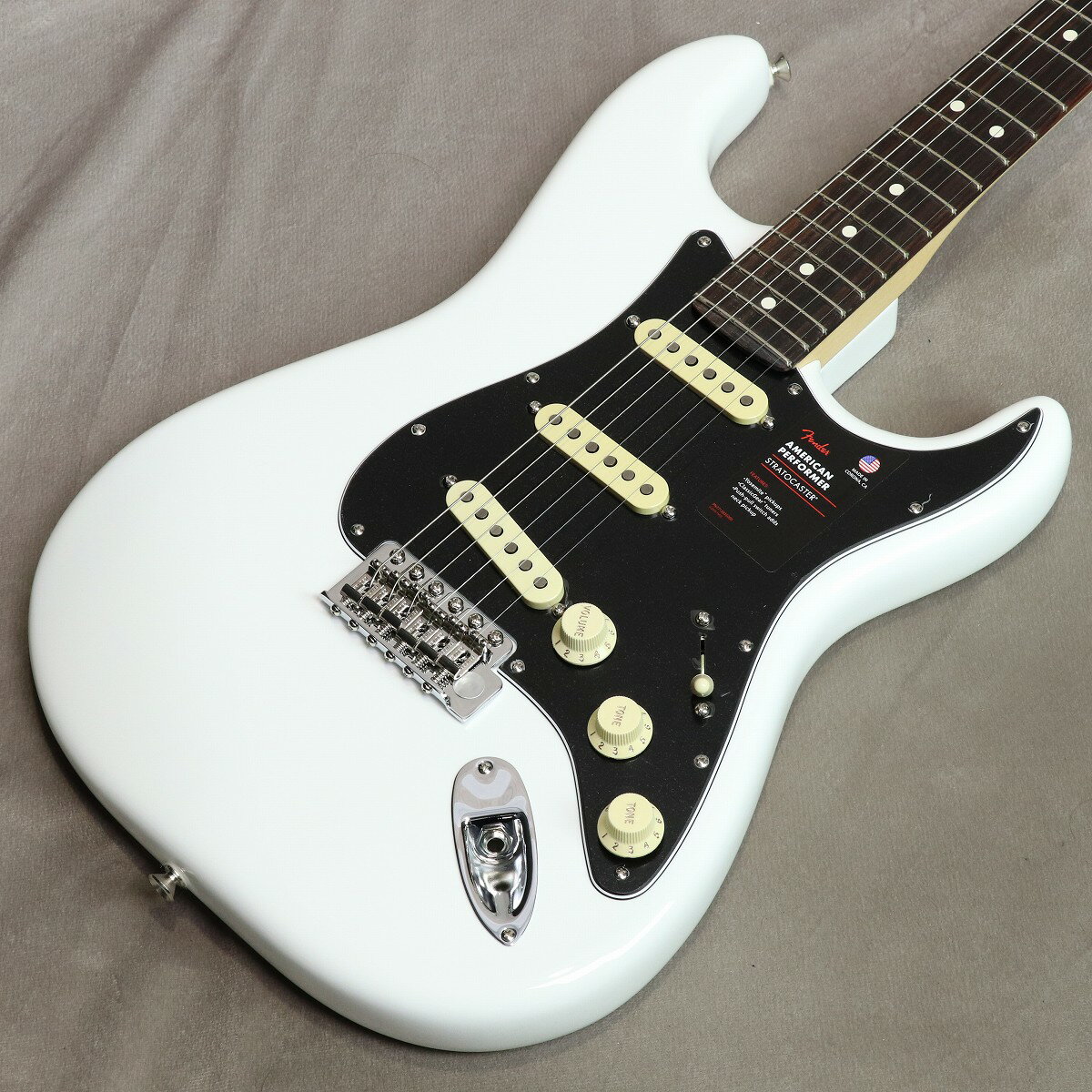Fender USA / American Performer Stratocaster Rosewood Fingerboard Arctic White yS/N:US23028574zyXWizylXzyYRKz