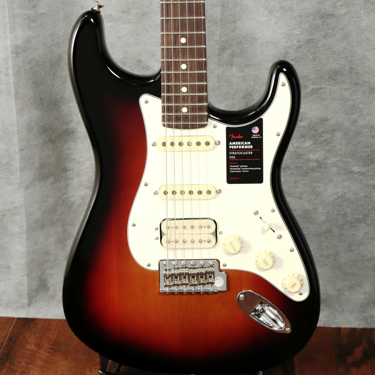 Fender / American Performer Stratocaster HSS Rosewood Fingerboard 3-Color Sunburst 【S/N US23008595】【YRK】【梅田店】