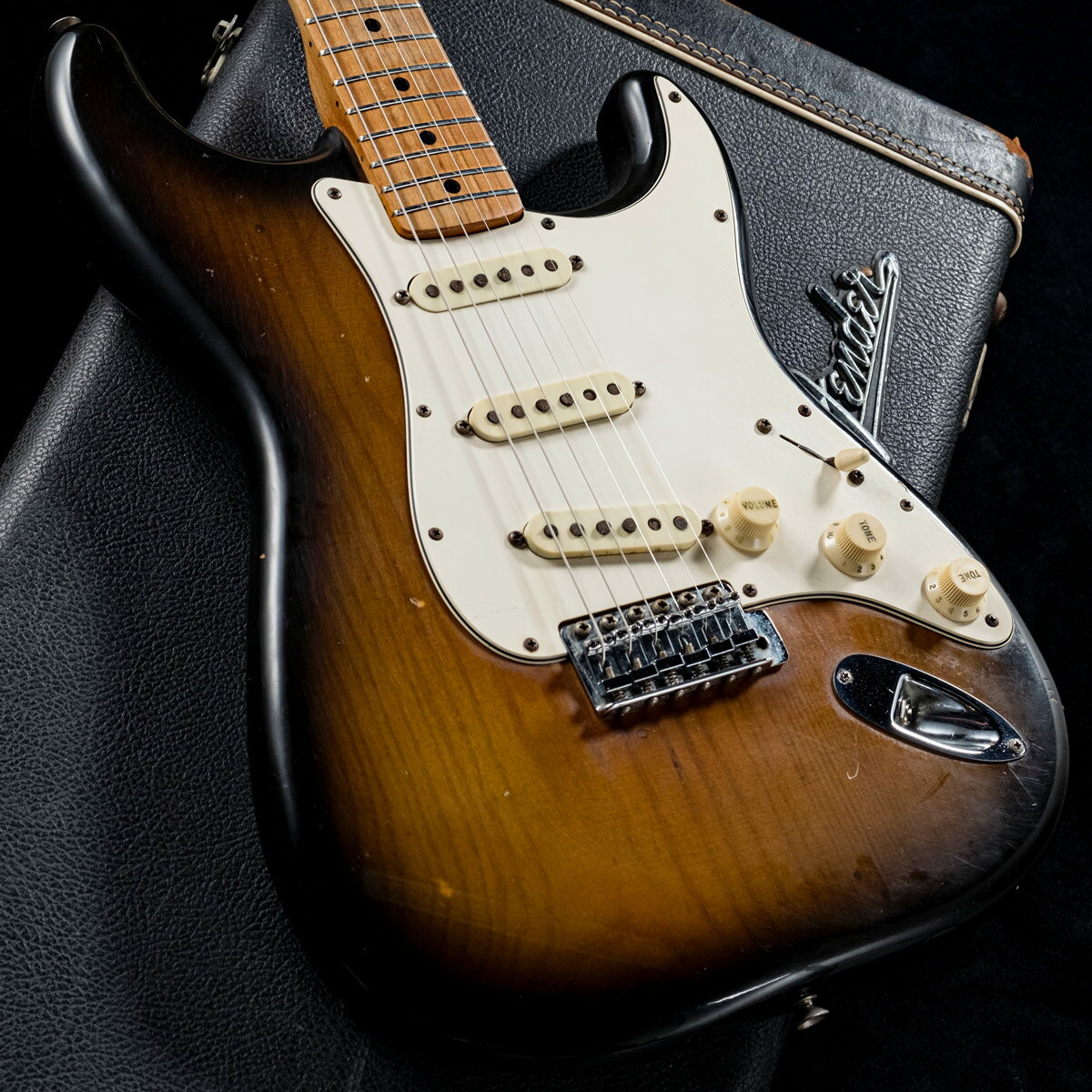  FENDER / 1975 Stratocaster Alder Body / Maple Finger Board Sunburst 《05VG》