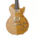 ギブソンのレアモデル、Les Paul Junior Special Plusが入荷いたしました。 一般的なジュニア、スペシャルとは異なる顔付きのモデル。 トップには美しいメイプルを使用し、マホガニーバックボディー/ネック、ローズウッド指板という、スタンダードに近いスペックの1本。 ボディーは薄めのフラットボディーとなっており、スタンダードとジュニア/スペシャルのハイブリッドモデルとも言えるギターです。 バックパネルのビス部分に割れがあります。また、ボディーバックのエンドピン付近に塗装欠けによる木部の露出があります。 傷や打痕などの使用感はございますが、 入荷後に専門のリペア担当にてチェック・全体調整を行い、演奏コンディションも良好です。 ※誠に恐れ入りますが商品の特性上、石橋楽器内の他店舗・移動でのご案内は全て御遠慮させていただきます。 お問い合わせは石橋楽器渋谷店にお願い申し上げます。 ■商品ランク:B+：多少傷はあるが通常使用する用途において問題なし ■製造年:2001 ■製造国:アメリカ ■保証:12ヶ月 ■シリアルナンバー:01641373 ■ケース:ハードケース ■重量:3.91 kg ■フレット残り:60%〜70%程度 ■トラスロッド:締め/緩め方向に余裕あり ■ネックコンディション:問題無し ■説明書:なし ■他付属品:なし ■備考：その他付属品は画像に写っているもののみとなります。 ----------------------------- ▼必ずお読み下さい ※こちらの商品は中古品の現物1点限りでございます。 ※中古品につき、使用による傷・打痕等、写真に写りにくい傷がございます。予めご了承くださいませ。 ※店頭及び、複数のモールに掲載されているため、販売状況・在庫状況にはタイムラグがあり、リアルタイムではございません。 その為、ご注文時に既に売却済となっている可能性がございます。