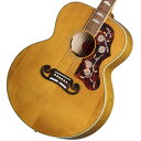 Epiphone Inspired by Gibson Custom Shopから1957 SJ-200がリリース！ EpiphoneとGibson Custom Shopのコラボレーションによって製作されるEpiphone Inspired by Gibson Custom Shopのラインナップに遂にアコースティックギターが加わります。 Gibson SJ-200は、King of the Flat-Topsと称され、カウボーイシンガーからカントリー、フォーク、ロックのアイコン、そして今日の人気アーティストに至るまで、数え切れないほどのレジェンド達に選ばれてきました。 今回エピフォンはギブソン・カスタム・ショップとのコラボレーションにより、1957年製の"King of the Flat-Tops"を再現した1957 SJ-200をリリースします。 伝統的なスキャロップドXブレーシングを採用したサーマリー・エイジド・シトカ・スプルースTop、木目の美しいフィギュアド・メイプルBack/Sideのオール単板ボディ、Cプロファイルのフレイム・メイプルNeckを採用。 ヘッドストックはGibsonオリジナルの“openbook”ヘッドストック・シェイプが採用され、フロントにはマザーオブパールのクラウン・インレイ、バックには"Inspired by Gibson Custom"ロゴが刻まれています。 マスタッシュ・ブリッジ、フラワーデザインのエングレイブド・ピックガードなどはSJ-200を象徴するデザインです。 L.R.Baggs VTCプリアンプとアンダーサドル・ピエゾ・ピックアップ・システムを内蔵し、ライブパフォーマンスやスタジオレコーデイングなど様々なシチュエーションで活躍できます。 Inspired by Gibson Customロゴ入りのハードシェル・ケースが付属いたします。 エピフォンとギブソン・カスタム・ショップのコラボレーションは、紛れもなく、親しみやすく、高品質なギターを生み出し続けています。 ギブソンを代表するモデルとして世界的に有名なキング・オブ・フラットトップの魅力を、この新しいEpiphone Inspired by Gibson Custom 1957 SJ-200でも体感いただけます。 ※画像はサンプルです。杢目は1本1本異なります。仕様は予告なく変更される場合がございますので、予めご了承くださいませ。 ■付属品：ハードケース、ユーザー登録カード ※ご購入後、同梱されるユーザー登録カードに必要事項をご記入の上、15日以内にギブソン・ジャパンへご郵送ください。ユーザー登録したご本人様に限り、メーカー規定の故障に対して保証が提供されます。 製品仕様 Shape SJ-200Material Solid Figured MapleTop Solid Thermally Aged Sitka SpruceBinding 6-ply Top, 4-ply Back, Single-ply Fretboard and HeadstockFinish VOS Vintage Original SheenNeck Flame Maple with Walnut Center StingerNeck Profile C-ProfileNut width 43.8mmFingerboard LaurelScale length 647.7mmNumber of frets 20Nut BoneInlay Mother of Pearl Graduated CrownBridge Open J-100 Moustache; Laurel with 2 Mother of Pearl BarsTuners Epiphone DeluxePlating GoldElectronics L.R.Baggs VTCControls Soundhole Mounted Volume and ToneCase Hardshell with Inspired by Gibson Logo