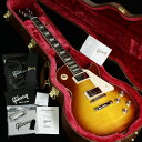 4.82kgの重量級60LPスタンダード！ Gibson 60s Les Paul Standard 、メイプルトップにウエイトリリーフを廃したマホガニーボディ、60年代の薄めのネックを採用した往年のレスポールスタンダードを求めるプレイヤーに最適な一本です。ピックアップにはアルニコVマグネットを使用したBurstbucker 61R(Neck)/Burstbucker 61T(Bridge)を搭載し、左手の細かなニュアンスやピッキングの強弱、繊細なボリュームコントロールといった演奏表現を余さず出力します。近年のギブソンに見られる基盤でなく、ハンドワイヤードの電装にはオレンジドロップキャパシターを搭載！グローバーペグ、ワイヤーなしのABRブリッジにアルミニウム製ブリッジ・テイルピースなど、ヴィンテージを意識した拘りが満載でございます。使い込むほどに手に馴染み、より一層オールド感が引き立つ至極の一本となるでしょう！■付属品：ハードケース、Gibsonユーザー登録カード■商品コード：4580228786963■重量：4.26kg■シリアルナンバー：234230210 製品仕様 Neck MaterialMahoganyNeck ProfileSlim TaperScale Length24.75"Fingerboard MaterialRosewoodFingerboard Radius12"Number Of Frets22FretsMedium JumboNut MaterialGraph TechNut Width1.695"End of Board Width2.26"InlaysAcrylic TrapezoidsBody MaterialMahoganyBody TopAA Figured MapleWeightReliefNoneFinishGloss Nitrocellulose LacquerHardware FinishNickelBridgeABRTuning MachinesGrover Rotomatics w/ Kidney ButtonsPickguardCreamControl KnobsGold Top Hats with Silver Reflector & PointersSwitch TipAmberSwitchwasherCreamJack Plate CoverCreamNeck PickupBurstbucker 61RBridge PickupBurstbucker 61TControls2 Volumes, 2 Tones & Toggle Switch &#40;Hand-wired with Orange Drop Capacitors&#41;Strings.010, .013, .017, .026, .036, .046CaseHard Shell Case