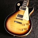 50s Les Paul Standardがパワーアップして登場！ 全世界待望の50s Les Paul Standardがパワーアップして登場！Gibson 50s Les Paul Standard 、メイプルトップにウエイトリリーフを廃したマホガニーボディ、50年代の丸みを帯びたネックを採用した往年のレスポールスタンダードを求めるプレイヤーに最適な一本です。ピックアップには定評のあるBurstbucker 1(Neck)/Burstbucker 2(Bridge)を搭載し、左手の細かなニュアンスやピッキングの強弱、繊細なボリュームコントロールといった演奏表現を余さず出力します。近年のギブソンに見られる基盤でなく、ハンドワイヤードの電装にはオレンジドロップキャパシターを搭載！キーストーンペグ、ワイヤーなしのABRブリッジにアルミニウム製ブリッジ・テイルピースなど、ヴィンテージを意識した拘りが満載でございます。使い込むほどに手に馴染み、より一層オールド感が引き立つ至極の一本となるでしょう！ 主な仕様(ネック/ボディ) Neck MaterialMahoganyNeck ProfileVintage 50sScale Length24.75"Fingerboard MaterialRosewoodFingerboard Radius12"Number Of Frets22FretsMedium JumboNut MaterialGraph TechNut Width1.695"End of Board Width2.26"InlaysAcrylic TrapezoidsBody MaterialMahoganyBody TopMapleWeightReliefNoneFinishGloss Nitrocellulose Lacquer 主な仕様(パーツ類/電装系など) Hardware FinishNickelBridgeABRTailpieceAluminum Stop BarPickguardCreamControl KnobsAmber Top Hats w/ PointersSwitch TipAmberSwitchwasherCreamJack Plate CoverCreamNeck PickupBurstbucker 1Bridge PickupBurstbucker 2Controls2 Volumes, 2 Tones & Toggle Switch (Hand-wired with Orange Drop Capacitors)Strings.010, .013, .017, .026, .036, .046CaseHard Shell Case■保証:1年■JANコード:4580228786949■シリアルナンバー:225730307■重量:4.18kg■付属品：ハードケース、Gibsonユーザー登録カード※ご購入後、同梱されるユーザー登録カードに必要事項をご記入の上、ギブソン・ジャパンへご郵送ください。ユーザー登録したご本人様に限り、メーカー規定の故障に対して無期限での保証が提供されます。 S:新品