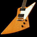 70sエクスプローラーの新色がラインアップに加わりました！1958年に発表されたGibson Explorerは発売当初は大成功とは言えませんでしたが、年月が経つにつれてギタリストたちはこのモデルを見直し、このモデルの魅力を発見しました。1970年代にはその未来的なシェイプとパワフルなサウンドがロッカーたちに受け入れられ始めて、その後も特にHR/HMシーンではこのモデルの本領が発揮され、その時代の数々の偉大なプレイヤーによって使用されました。新たにリリースされる70s Explorerは、アイコニックで近未来的なシェイプのマホガニーBodyに、バインディングが施されたローズウッド指板、スリムテーパーのマホガニーNeck。ピックアップにはオープンドの70sトリビュートハムバッカーを2基搭載、オレンジドロップコンデンサーと共にハンドワイヤード配線されています。どんなアリーナ・ステージでもロックできるギターとなっています。Made in USA 新品、正規輸入品です。■ご購入後、同梱されるユーザー登録カードに必要事項をご記入の上、15日以内にギブソン・ジャパンへご郵送ください。ユーザー登録したご本人様に限り、メーカー規定の故障に対して無期限での保証が提供されます。■シリアル：224230150■重量:3.49kg■JANコード:4570155995897■付属品:ハードケース、Gibsonユーザー登録カード 製品仕様 Body ShapeDesignerBody MaterialMahoganyFinishGloss Nitrocellulose LacquerNeck MaterialMahoganyProfileSlim TaperNut Width1.695"Fingerboard MaterialRosewoodScale Length24.75"Number Of Frets22Nut MaterialGraph TechInlaysAcrylic DotsBridgeAluminum Nashville Tune-O-MaticTailpieceAluminum Stop BarControl KnobsBlack Top Hats with Silver ReflectorTuning MachinesGrover Rotomatics w/ Kidney ButtonsPlatingChromeNeck Pickup70s TributeBridge Pickup70s TributeControls2 Volumes, 1 Tone & Toggle Switch &#40;Hand-wired with Orange Drop Capacitors&#41;