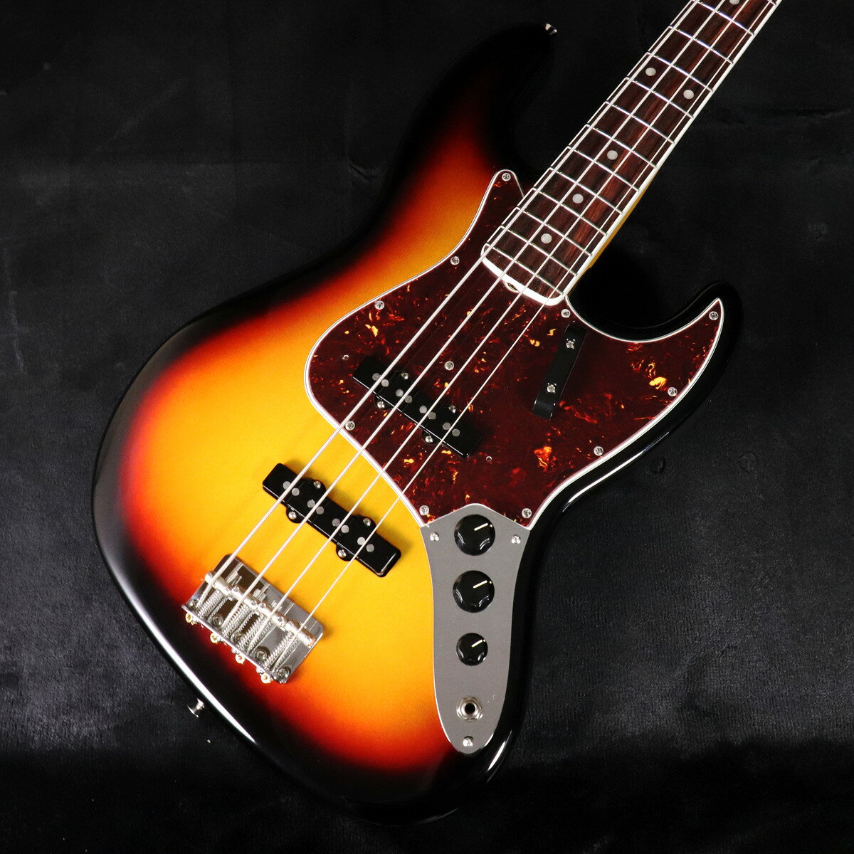 Fender / American Vintage II 1966 Jazz Bass Rosewood Fingerboard 3-Col...