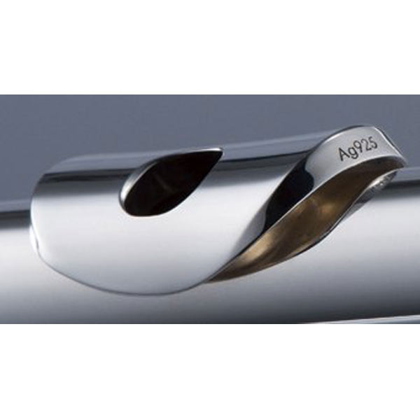 YAMAHA / YFL-212LRS ヤマハ フルート Eメカ付 リッププレート・ライザー銀製 【福...