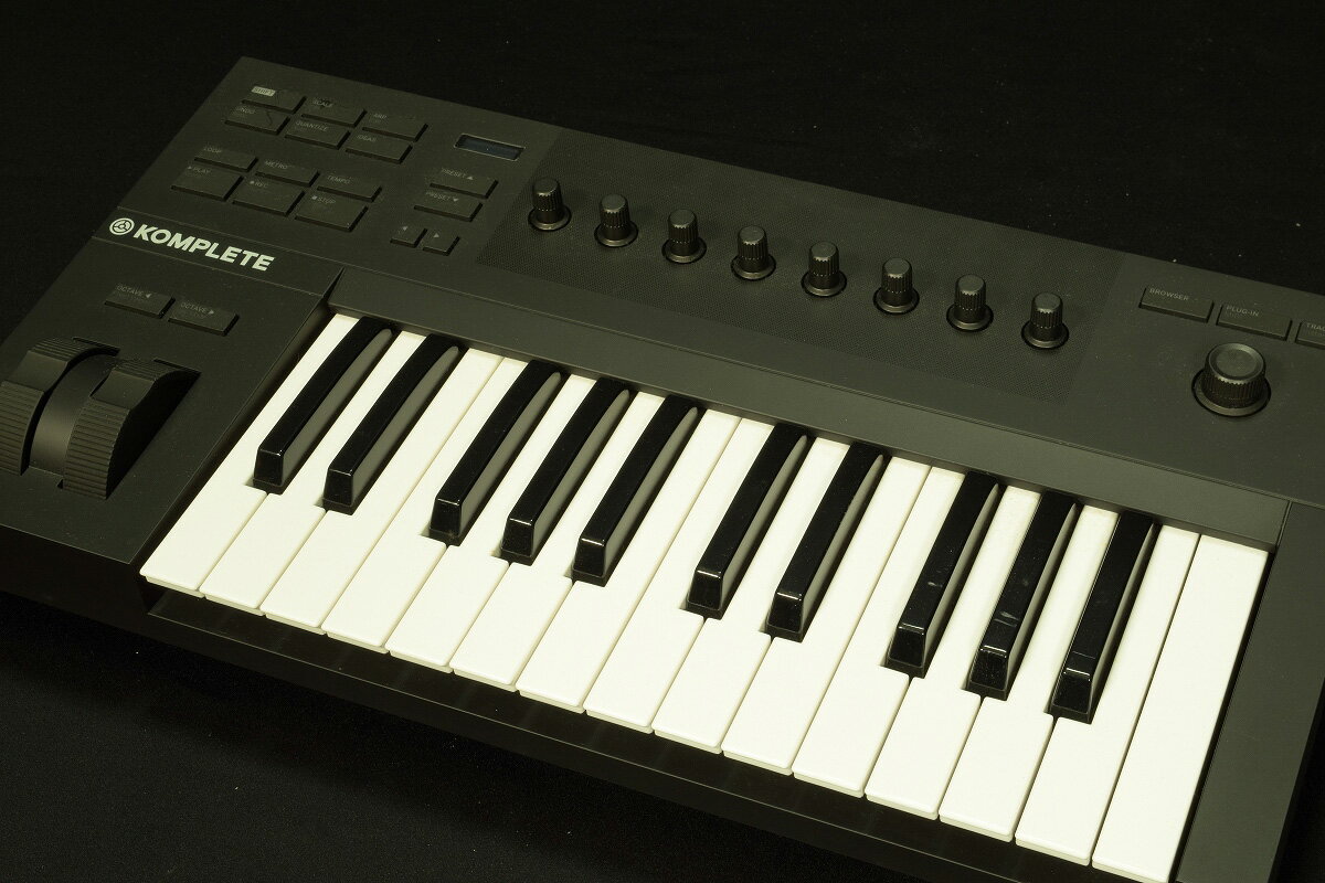 Native Instruments Komplete Kontrol A25