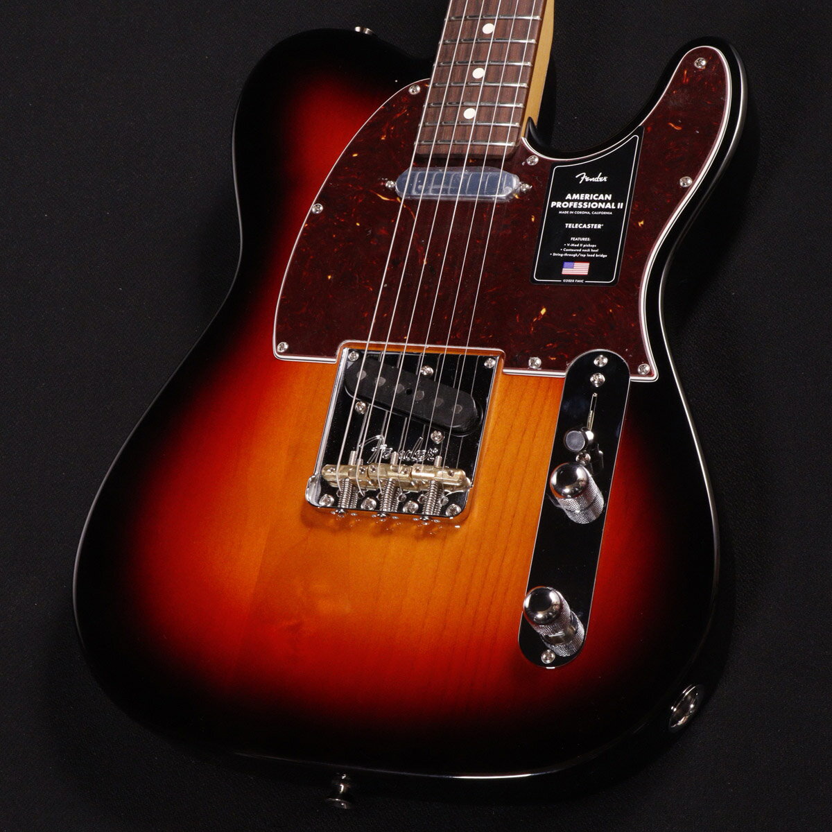 プロアマ問わず大人気のUSA製フェンダー、アメプロがパワーアップして登場！ American Professional II Telecasterは、70年以上に渡る革新、インスピレーション、進化を経て、現代のプレイヤーの要求に応えます。 高い人気を誇るDeep Cシェイプネックは、丁寧にエッジがロールオフされ、至高の演奏体験を約束する"Super-Natural"サテン仕上げが施されています。 また新たに設計されたネックヒールを採用し、快適なフィーリングとハイポジションへの容易なアクセスを実現しました。 新しいV-Mod II Telecasterピックアップは、これまで以上に繊細で、Telecasterならではの独特なトゥワングを内包した魅力的なサウンドを実現しています。 イントネーションが改善された"Bullet"サドルを備えた新しいトップロード／ストリングスルーブリッジは、各弦のイントネーションとテンション感を個別に調整することが可能で、今までのTelecasterブリッジの中で最も快適でフレキシブルなブリッジです。 American Professional II Telecasterの手に馴染む感覚とサウンドの多様性は、手に取り、耳にした瞬間、すぐにお分かりいただけることでしょう。 プロの楽器の新たなスタンダードとなるような幅広い改良が、American Professional IIシリーズには詰め込まれています。 主な仕様 Body Material : Alder Body Finish : Gloss Urethane Control : Knurled Dome Fingerboard : Rosewood Hardware Finish : Nickel/Chrome Neck Finish : “Super-Natural” Satin Urethane Finish on Back of Neck with Gloss Urethane Headstock Face Pickguard : 3-Ply Black Position Inlays : White Dot Neck : Maple Neck Shape : Deep "C" Scale : 25.5" (648 mm) Fingerboard Radius : 9.5" (241 mm) Frets : 22 Frets Size : Narrow Tall Nut : Bone Nut Width : 1.685" (42.8 mm) Bridge Pickup : V-Mod II Single-Coil Tele Middle Pickup : Neck Pickups : V-Mod II Single-Coil Tele Controls : Master Volume, Master Tone Pickup Switching : 3-Position Blade : Position 1. Bridge Pickup, Position 2. Bridge and Neck Pickups, Position 3. Neck Pickup Bridge : 3-Saddle Top-Load/String-Through Tele with Compensated Brass “Bullet” Saddles Tuning Machines : Fender Standard Cast/Sealed Staggered Strings : Fender USA Bullets 3250L Nickel Plated Steel (.009-.042 Gauges), PN 0733250403 Case/Gig Bag : Deluxe Molded Case (Included) ■ シリアル : US24045112 ■ 重量 : 3.63kg ■JAN : 0885978436156 ■付属品:レンチ、ハードケース、メーカー正規保証書 複数のサイトに掲載しておりますため、他のサイトにて既にご販売済みである場合もございます。 売却に伴う商品情報の削除は迅速を心掛けておりますが、ご注文後に万一売り切れとなっておりました際は誠に申し訳ございませんがご容赦くださいませ。