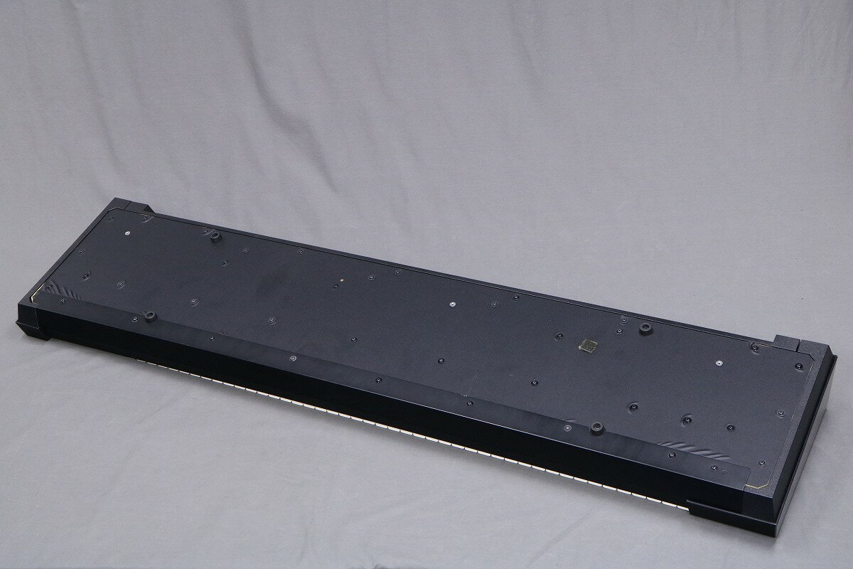 Roland FA-08