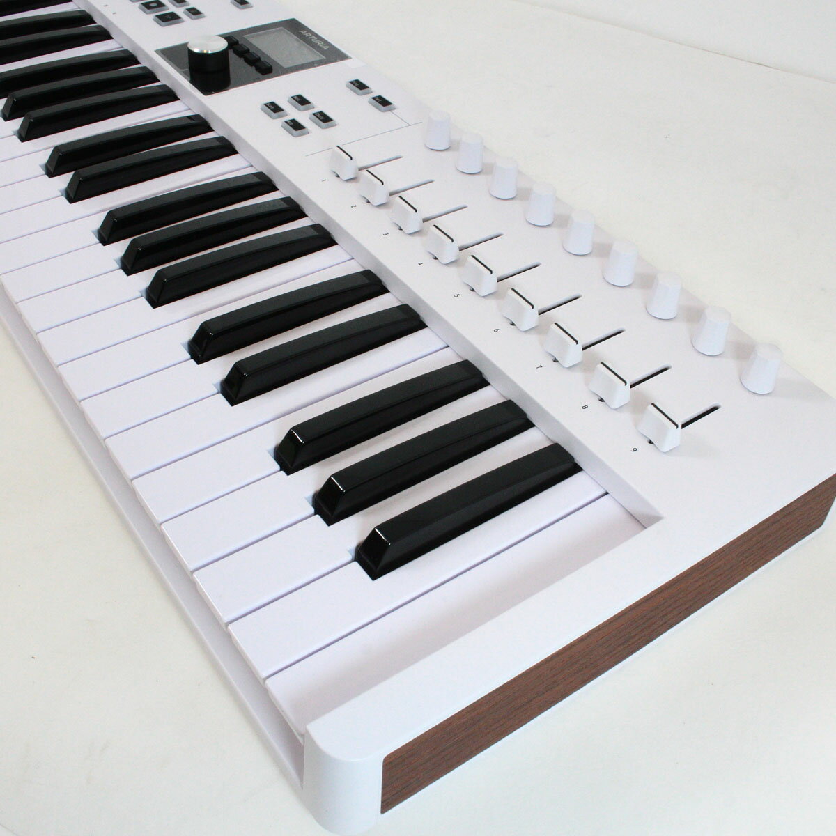 Arturia KeyLab Essential 49 MK3