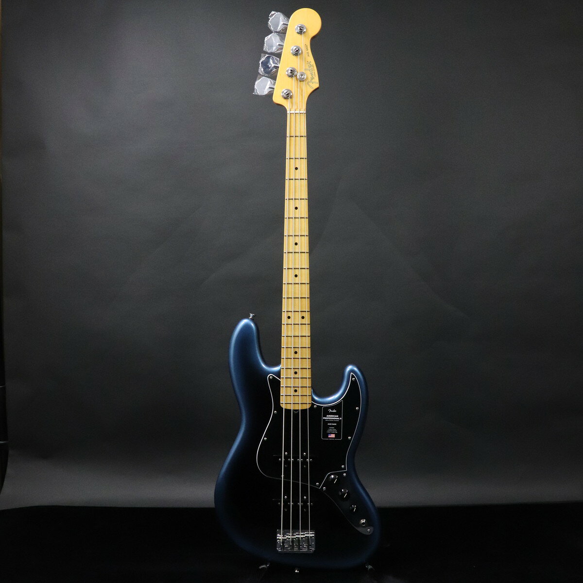 Fender / American Professional II Jazz Bass Maple Fingerboard Dark Night 【梅...