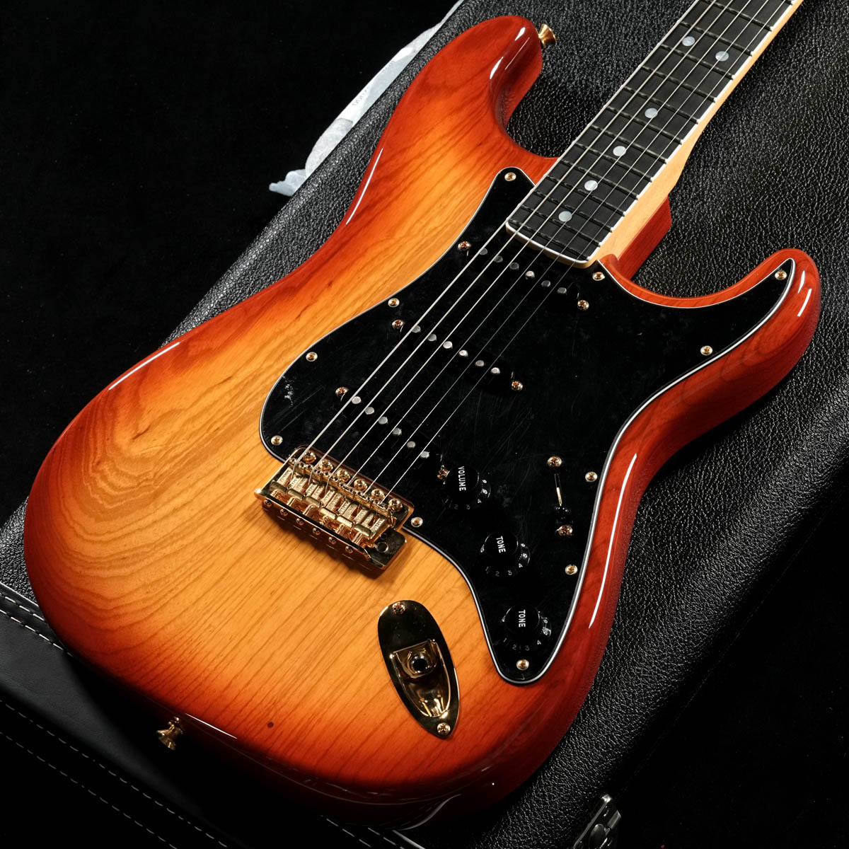 Fender Custom Shop / American Custom Stratocaster NOS Sienna Sunburst 【渋谷店】[アウトレット]《FCSセール》（2枚目）