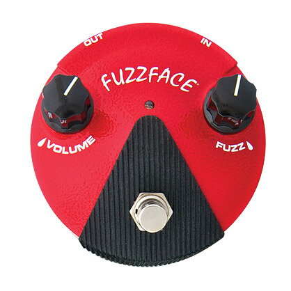 ゲルマニウムトランジスタを使用したファズフェイズがコンパクトになって登場！ 古くから定番ファズとして多くのギタリストに愛されてきたFuzz Faceが、ベビーフェイスになって登場です。“Fuzz Face Mini ”と名付けられ、サウンドはそのままに、直径で約半分、面積でいうと約1/4という筺体サイズにトゥルーバイパス、ステータスLED、電池交換が容易なバッテリーボックス、DC入力、入出力端子の配置に至るまで、実用的なアレンジが加えられています。 Fuzz Faceのサウンドは好きだけど、その筺体の大きさに、今までエフェクターボードに収めることを断念していた、そんなギタリストの夢が叶いました。 Fuzz Face Mini Germanium FFM2 1960年代の ゲルマニウム・トランジスタ仕様の Fuzz Face をミニサイズにしてACアダプター使用可能にしました。 1966〜1968年の、シリコン・トランジスタを搭載する前のFuzz Faceを基に設計されています。ゲルマニウムのトランジスタにより、独特の暖かさをもったヴィンテージ・ファズをお楽しみいただけます。