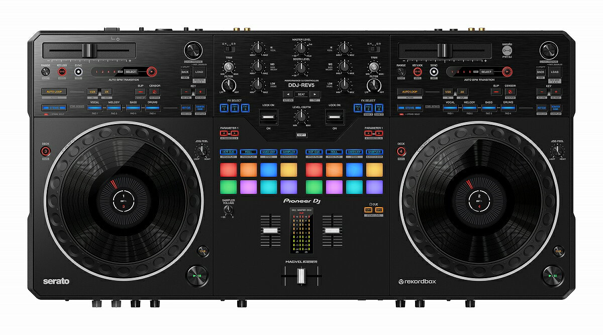 スクラッチスタイル 2ch パフォーマンスDJコントローラー DDJ-REV5は大型ジョグとMAGVEL FADERを搭載し、世界中のオープンフォーマットDJが慣れ親しんだレイアウトを採用しました。STEMS機能や業界初の新機能AUTO BPM TRANSITION、PIANO PLAYモードでの演奏が可能になり、Serato DJ Proとrekordboxに両対応のためライブマッシュアップやリミックスなどのDJパフォーマンスをより自由に表現することができます。 主な特徴 ダイナミックなスクラッチを実現する大型サイズジョグとMAGVEL FADER 応答性と信頼性が高く操作性に優れた「CDJシリーズ」の大型ジョグを搭載し、中央部のディスプレイで再生位置情報を一目で把握することが可能です。また、JOG FEELを搭載しているため、好みに合わせてジョグの負荷を微調整することで、最適な操作感で演奏できます。さらに、MAGVEL FADERは、どんなに細かい動きにも対応し、スクラッチパフォーマンスを限界まで引き出します。 世界中のオープンフォーマットDJに愛される、パフォーマンスに最適なレイアウト 世界中のオープンフォーマットDJに高く評価されているターンテーブル「PLXシリーズ」およびDJミキサー「DJM-Sシリーズ」のレイアウトを踏襲しています。デッキ上部に水平に配置されたTEMPO SLIDERと、PERFORMANCE PADSとLEVER FXがフェーダー近くに配置されたレイアウトにより、スクラッチとパッドやエフェクト演奏を融合させたダイナミックなパフォーマンスを可能にします。 専用のSTEMSボタンによる斬新なライブマッシュアップでクリエイティブなパフォーマンスを実現 Serato DJ Proが提供するSTEMS機能を使えば、VOCAL/MELODY/BASS/DRUMSの4パート（rekordboxの場合は、VOCAL/INST/DRUMS）を個々に即座に操作し、クリエイティブなライブマッシュアップやリミックスを生み出すことができます。 STEMS MUTE/SOLO選択したパートだけをミュート／アクティブにすることで、マッシュアップの多彩な表現を可能にします。 STEMS SEPARATE特定のパートだけを異なるデッキに分離してスクラッチしたり、STEMを選んで分離し、その部分だけにエフェクトをかけることが可能です。 STEMS LEVELEQノブにSTEMS機能を割り当て、パートごとに音量調整ができます。 STEMS機能によって分離されたパートを、DECK MOVE機能やDUAL DECK機能と組み合わせて使用できます。 BPMに縛られない選曲を可能にする新機能AUTO BPM TRANSITION 新機能のAUTO BPM TRANSITIONにより、BPMが大きく離れたさまざまなジャンルの楽曲同士をシームレスにミックスすることが可能になりました。AUTO BPM TRANSITION STARTボタンを押すだけで、あらかじめ設定された小節数で他方のデッキのBPMにスムースに遷移します。また、トランジション開始時に適用されるSTEMS、AUTO LOOP、KEY LOCKを設定でき、ビート感の無いスムースなトランジションやループを組み合わせたパワフルなトランジションを演出できます。TEMPO SLIDERの操作から解放されることで、エフェクトの操作や次の楽曲の準備など、より創造性に満ちた演奏に専念することができます。 より音楽的でクリエイティブなパッド演奏が楽しめる新機能PIANO PLAYモード PITCH PLAYをよりクリエイティブにする新機能PIANO PLAYモードを搭載しました。16個のパッドをピアノの鍵盤に見立て、下段に白鍵、上段に黒鍵を配した1オクターブ分の音階が、HOT CUEを起点にPERFORMANCE PADSに配置されます。3種類のスケールモードを切り替えることができるので、音楽知識やピアノスキルが無い方でも、より気軽にPITCH PLAYを楽しめるようになりました。 豊富な入出力とスムースなDJ交代を可能にする2系統のUSB Type-C端子を搭載 プロフェッショナルな現場にも対応できるXLRマスターアウトを含む豊富な入出力端子を搭載し、本格的かつ多様性に富んだシステムを構築することが可能です。また、PC/Mac接続用のUSB Type-C端子を2系統搭載しており、本体の切り替えスイッチを操作するだけでDJ交代が簡単に行えます。 オープンフォーマットDJの定番DJソフトウェア Seraro DJ Proとrekordboxに両対応 Serato DJ Proとrekordboxの両方に対応しているため、お好みのDJソフトウェアでプレイすることができます。また、最新版のDJソフトウェアをインストールしたPC/Macと本機を接続するだけで、すぐに演奏が始められます。付属されている「Serato Pitch 'n Time DJ Expansion Pack」をアクティベートすれば、KEY SHIFTやKEY SYNCなどの機能が高音質で利用できます。 その他の特徴 USB Type-C PC/MacとDJコントローラーのUSB Type-C端子をケーブル1本で直接接続できます。 PERFORMANCE PADS搭載 HOT CUES, PAD FX, BEAT JUMP, SAMPLER, KEYBOARD, BEAT LOOP や KEY SHIFTをコントロールすることができます。 Pitch'n time DJバウチャー同梱 Serato DJ社の Expansion Packのバウチャーコードをアクティベートすれば、クリエイティブなプレイを可能にする様々な機能を無料で利用することができます。 Firmware Update Manager 本ツールをご利用いただくと、PC/Macと対象製品をUSB接続することで、最新のファームウェアが自動で通知され、ダウンロードできます。詳しくはこちら。 AlphaTheta Care 延長保証対象 製品をより長く安心してお使いいただくための製品延長保証サービス。 主な仕様 対応ソフトウエアSerato DJ Pro、rekordbox付属品電源コード、ACアダプター、USBケーブル (C to C)、Serato DJ Pro Expansion Pitch’n Time DJバウチャー、クイックスタートガイド、使用上のご注意幅736 mm高さ73.4 mm奥行き377.2 mm本体質量6.2 kgサウンドカード24 bit/48 kHz入力端子2 MIC (XLR & 1/4 inch TRS Jack, 1/4 inch TRS Jack)1 AUX (RCA)出力端子2 MASTER (XLR, RCA)1 BOOTH (1/4 inch TRS Jack)2 PHONES (1/4-inch stereo jack, 3.5-mm stereo mini-jack)USB3 USB C端子 (PC/Mac接続 ×2, 電源供給 ×1)