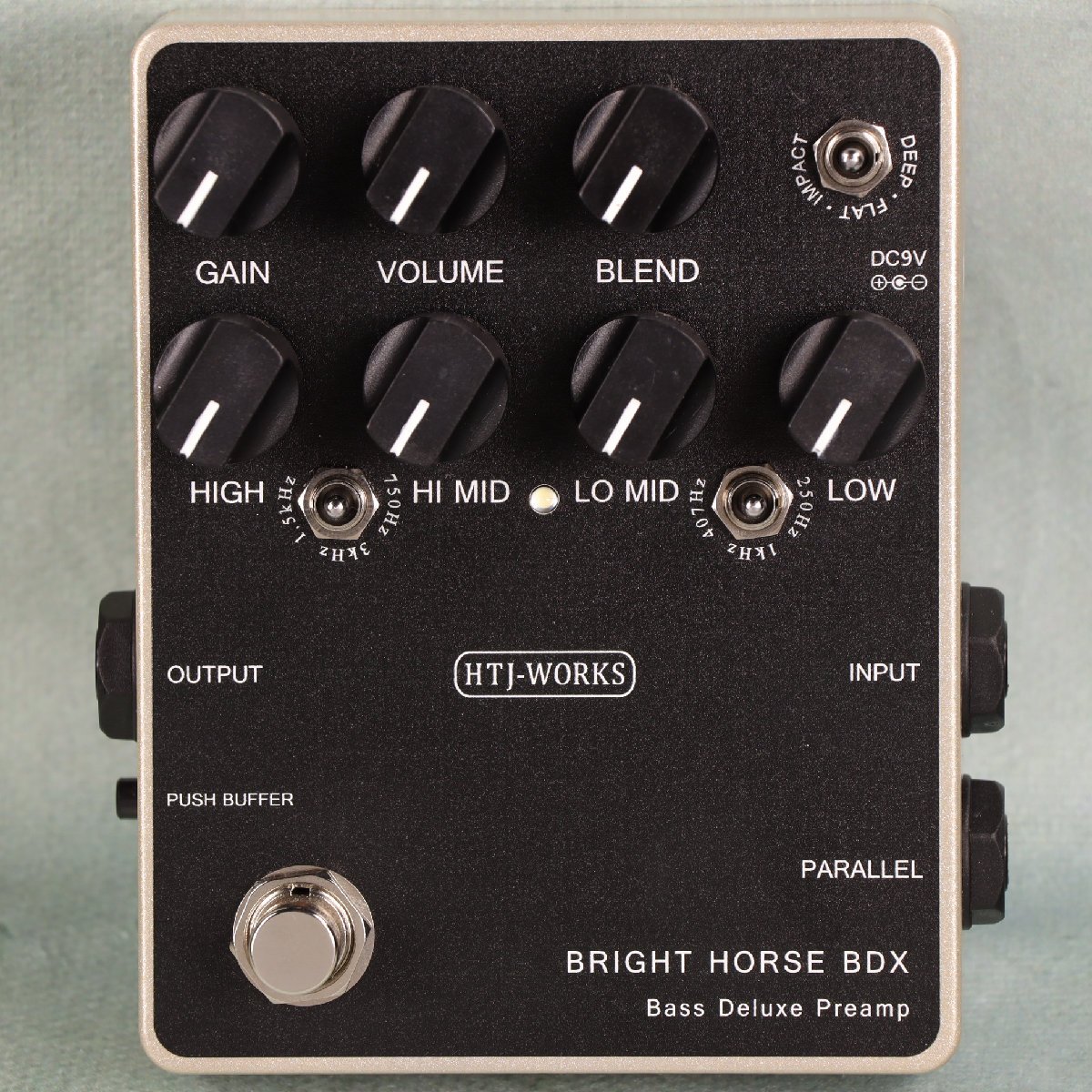 【あす楽対象商品】《WEBSHOPクリアランスセール》HTJ-WORKS / BRIGHT HORSE BDX -Bass Deluxe Preamp- シャンパンシルバー ベースプリアンプ 日本製【PNG】