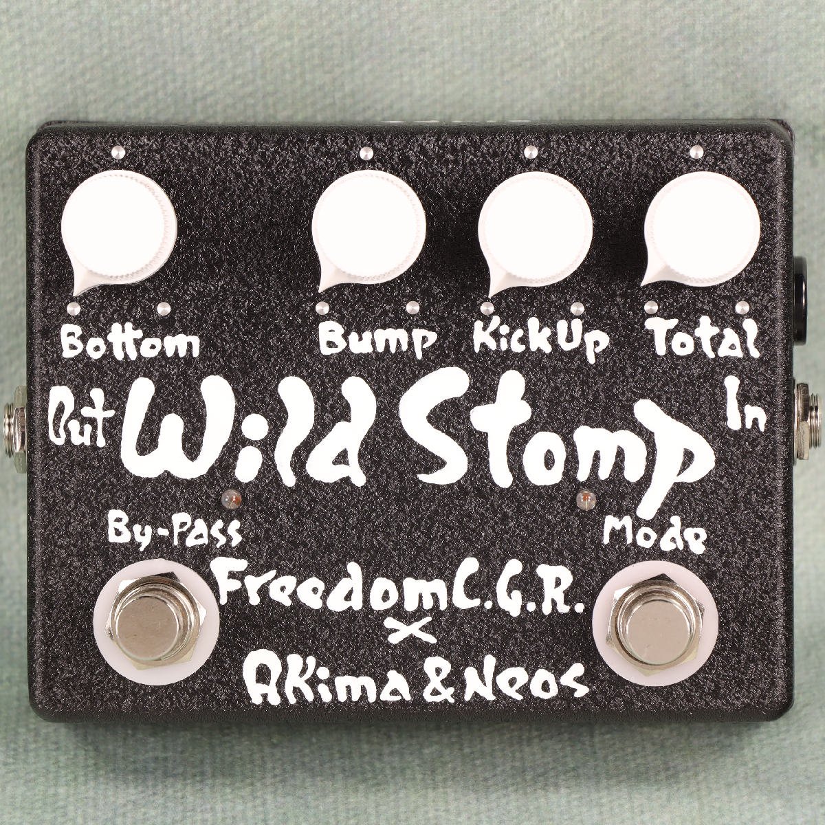 《セール品》Akima & Neos / Wild Stomp Black AN-EF-01 黒 ベース用プリアンプ【PNG】