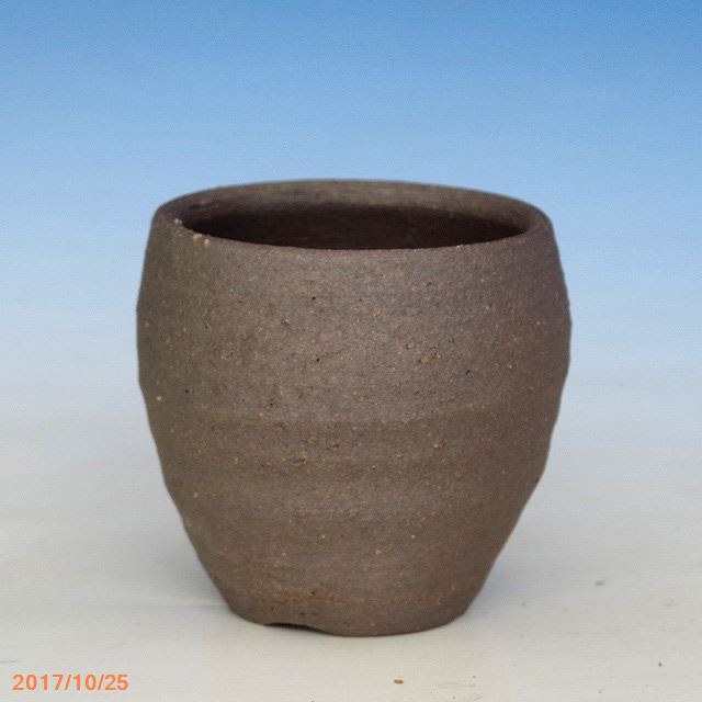 信楽焼 植木鉢 陶器　黒泥 手びねり(ロクロ引き)鉢ミニ(5
