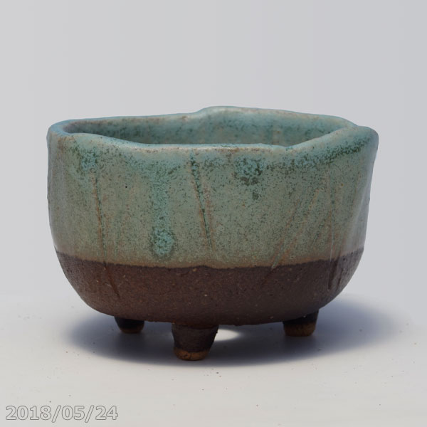 【クーポン発行中！〜11/11】信楽焼 植木鉢 陶器　青銅三ツ足　2.5号（直径8cm 高さ5.5cm）【山野草鉢 ..