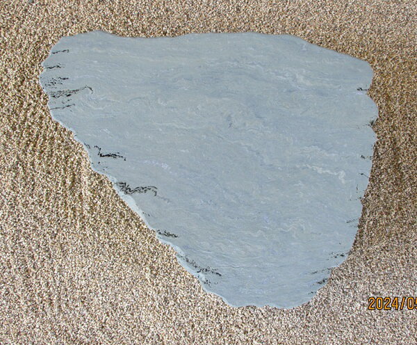 【送料別途】【国産・日本産・愛媛県産】【伊予青石】【沓脱石・踏み台石・物置石・飾り石】【坪庭・景石・インテリア・花壇・庭石・縁側】★重量物の為ご購入の際運搬のご確認必須★お近くの「福山通運　支店止」までの　配達です。