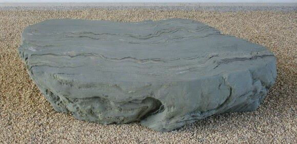 【送料別途】【国産・日本産・愛媛県産】【伊予青石】【沓脱石・踏み台石・物置石・飾り石】【庭石・景石・坪庭・インテリア・花壇・縁側】★重量物の為ご購入の際運搬のご確認必須★お近くの「福山通運　支店止」までの　配達です。