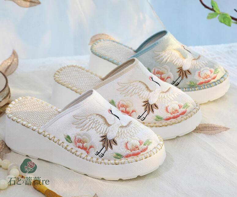 レディースチャイナシューズ サンダル パンプス 厚底　中華靴 中華シューズ 鶴と花刺繍スリッパ エスニ..