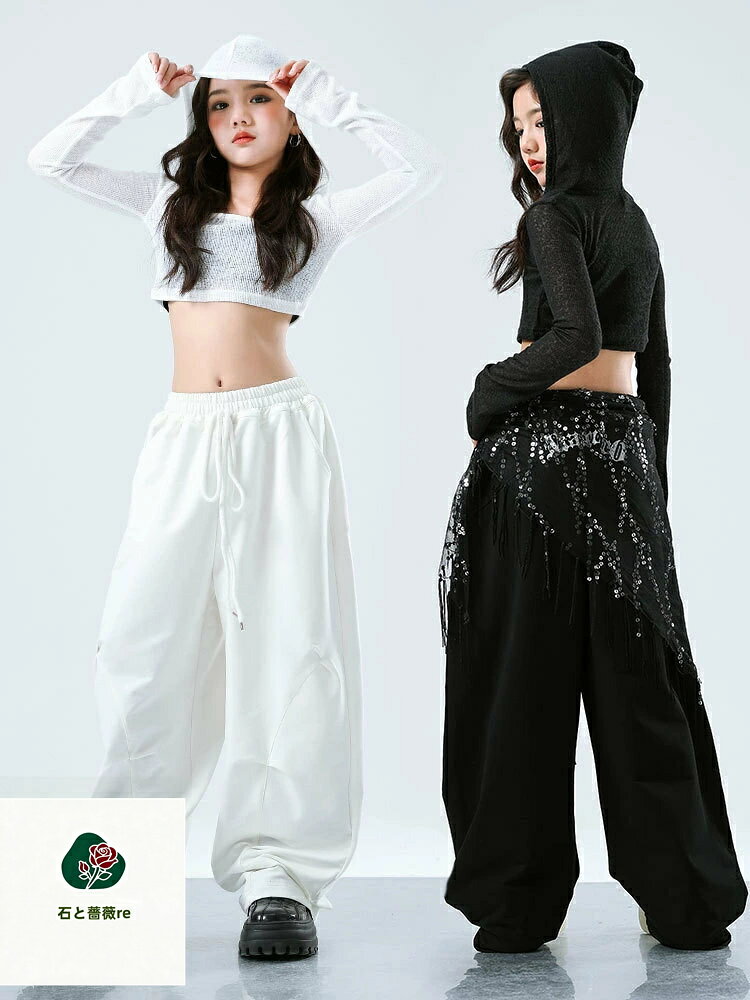 石と薔薇reのダンス衣装 ガールズ ヒップホップ 衣装 白 黒 K-POP 韓国 ジャズ セットアップ へそ出し オフショル 肩出しトップス パンツ キッズダンス衣装 キッズ｜アングル3