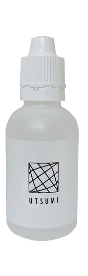 内海シザーオイル 50ml シザーやニッパーのメンテナンスに利用する特殊なオイルです。 ニッパーご利用後は、シザークロスで使用部をよくふき取り、シザーオイルをさしてください。 サビを防ぎ、スムースな使用感を保ちます。 ■注意事項■ご使用上のご注意 同封されている使用説明書をよくお読みの上ご使用ください。 ■商品は品質改良の為、予告なく仕様を変更する場合がございます。 ■パッケージ・デザインは予告なく変更となる場合があります。 ■商品がリニューアルした場合はリニューアル後の商品をお届けする場合があります。 ■複数店舗で在庫共有のため万が一在庫がない場合は、納期をメールでおしらせします。 ■メーカー欠品している場合は、キャンセルさせていただく場合があります。 ■ゆうパケット及びレターパックプラスでの発送は日時指定、代引き不可となります。 箱潰れ等の商品の保証はございませんのでご了承の上、ご購入下さい。 ◎商品をお受け取りになれなかった場合は再発送には通常の送料が必要となります。 メーカー:内海区分：雑貨製造国：日本製 広告文責：有限会社アイリス