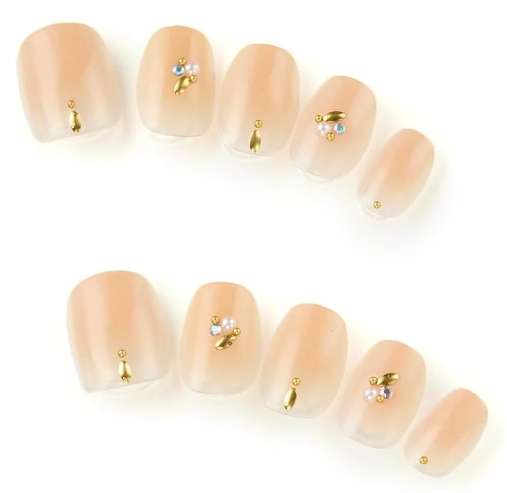 【日本製】ゆずネイル ネイルチップ ベリーショート つけ爪 短め シンプル 可愛い テープ (ベージュ)