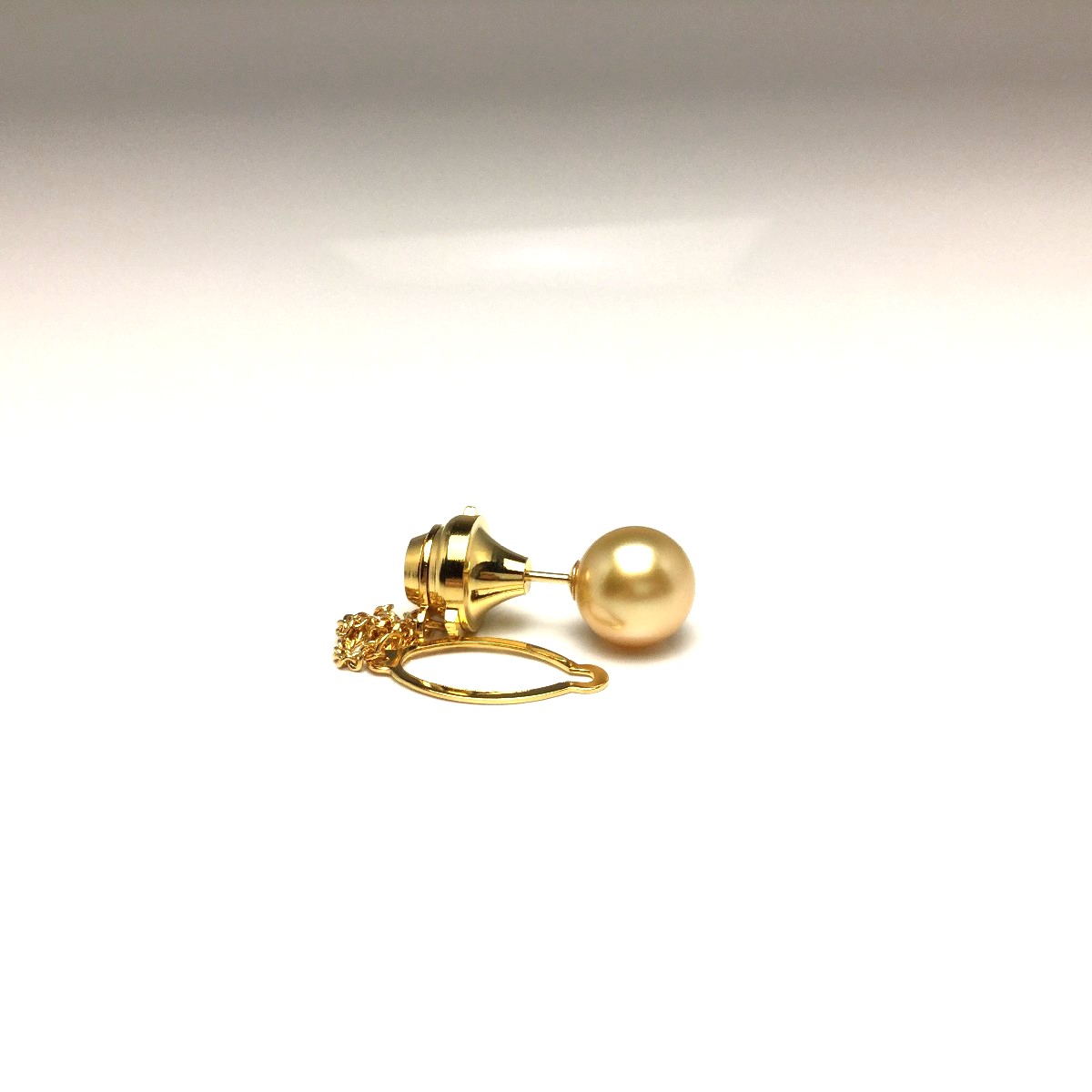 伊勢志摩の真珠専門店 IsowaPearlの真珠 ネクタイピン パール 白蝶真珠 10.2mm ゴールド（ナチュラル） K18 イエローゴールド 針 68325 イソワパール｜アングル3