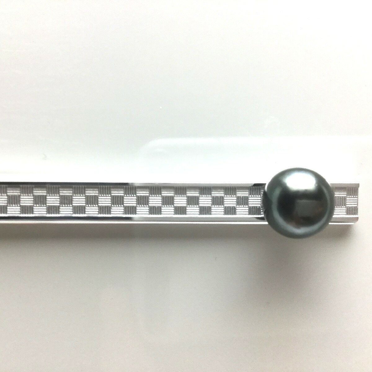 真珠 ネクタイピン パール 黒蝶真珠 8.7mm ディープグリーン シルバー 70144 イソワパール