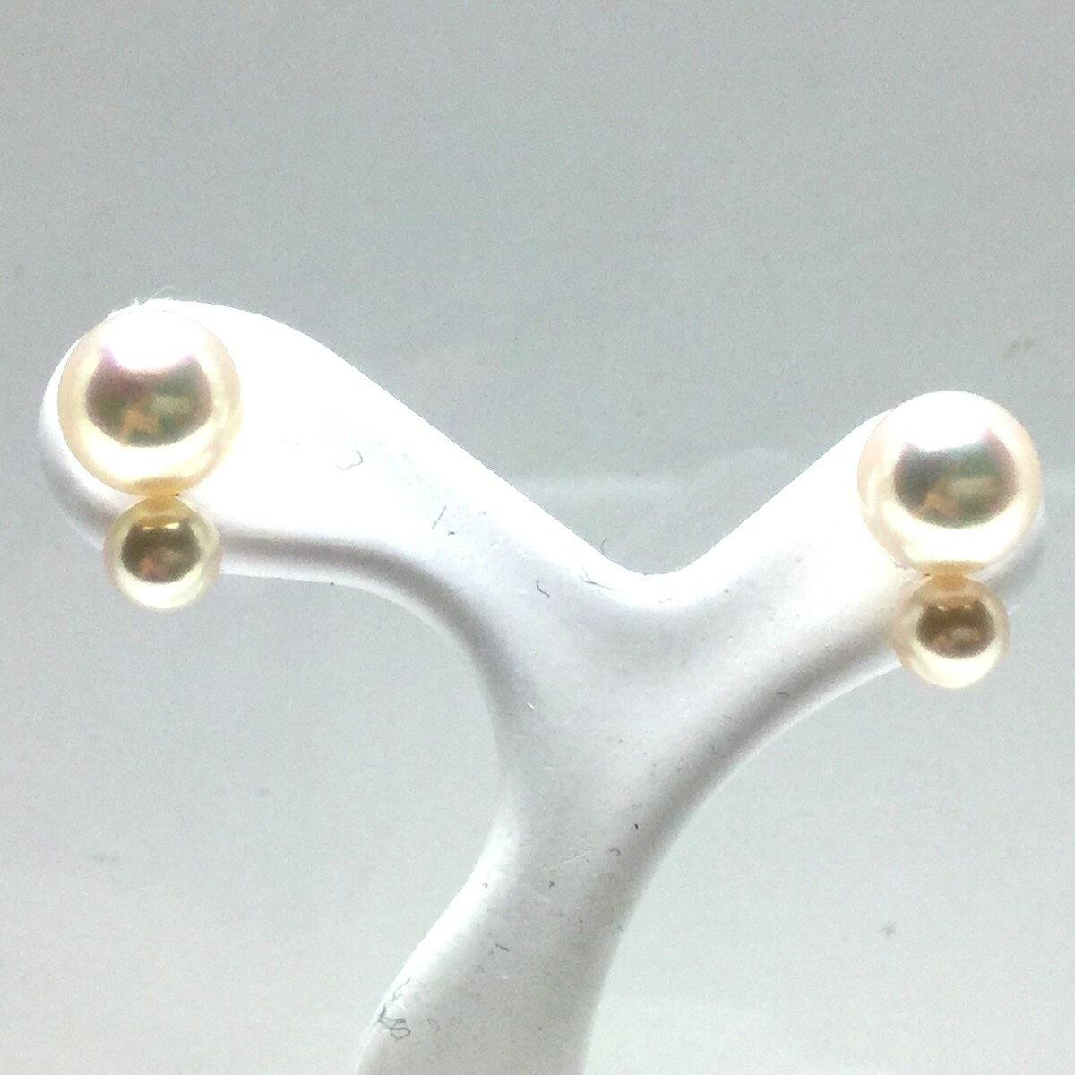 Rakuten - 真珠 ピアス パール アコヤ真珠 スタッド 6.8mm ホワイトピンク K18 イエローゴールド 70403 イソワパール