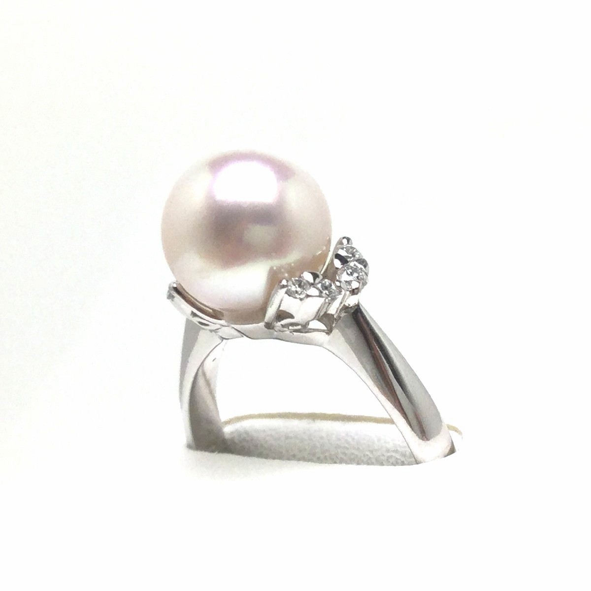真珠 リング パール オーロラ・花珠 アコヤ真珠 9.1mm ホワイトピンク Pt900 プラチナ ダイヤモンド 0.12ct 72930 イソワパール