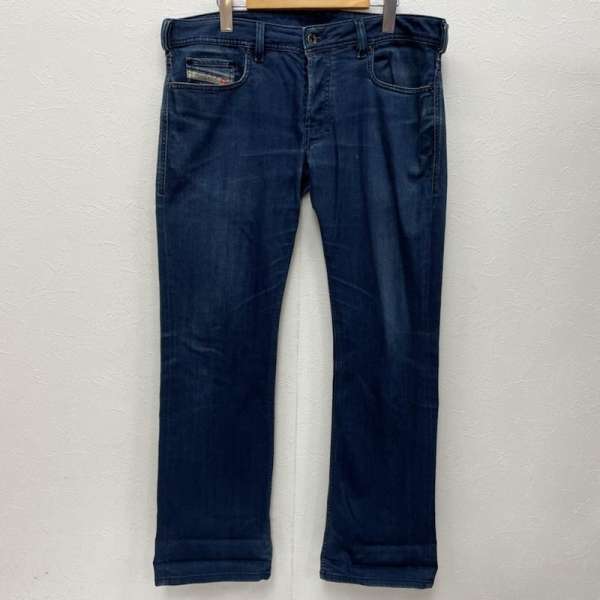 DIESEL ディーゼル デニム、ジーンズ パンツ Pants, Trousers Denim Pants, Jeans ZATINY WASH ボタンフライ デニムパンツ ストレートジーンズ 609【USED】【古着】【中古】10060682