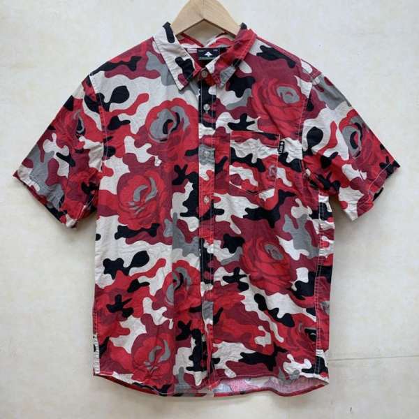 LRG エルアールジー 半袖 シャツ、ブラウス Shirt, Blouse カモフラ 迷彩柄 615【USED】【古着】【中古】10077109