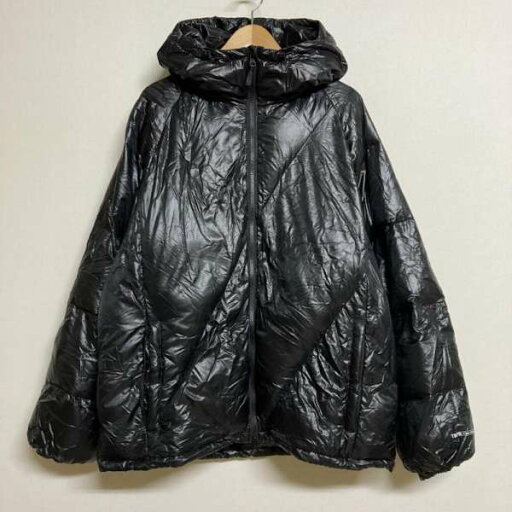 古着 TIGHTBOOTH × Chaos Fishing Club タイトブース × カオスフィッシングクラブ コラボ ダウンジャケット L【USED】【古着】【中古】10102385 古着 TIGHTBOOTH × Chaos Fishing Club タイトブース × カオスフィッシングクラブ コラボ ダウンジャケット L【USED】【古着】【中古】10102385