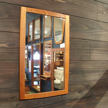 【北欧ビンテージ】 【デンマーク】【中古】【展示店：箕面】チークフレーム ミラー -teak mirror チーク材 鏡 壁掛け 舟形 洗面所 玄関 リビング 寝室 子供部屋