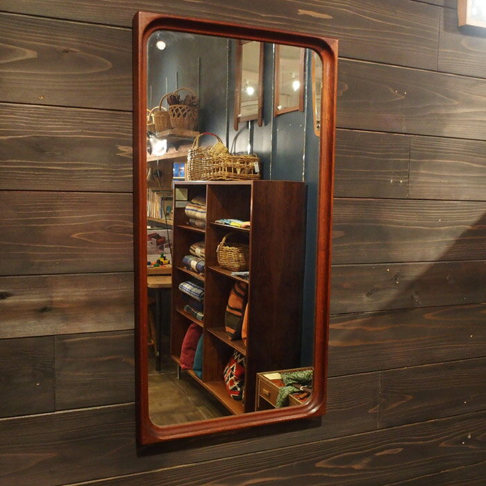 【北欧ビンテージ】 【デンマーク】【中古】【展示店：箕面】チークフレーム ミラー -teak mirror チーク材 鏡 壁掛け 玄関 リビング 寝室 子供部屋