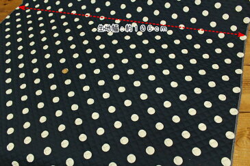 【キルティング】『アイボリードット≪約2.3cmドット≫』素材:コットン100%(中綿:ポリエステル)生地幅:約106cmシンプル/女の子/男の子/キッズ/生地/綿/ハンドメイド/手作り/入園/入学/バッグ/小物/インテリア/