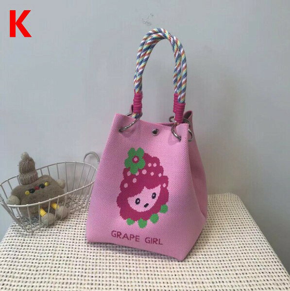 樂天商城 - トートバッグ レディース ニット風 可愛い ハンドバッグ 軽量 ポリエステル 手提げ カジュアル おしゃれ かわいい アニマル柄 キャラクター柄 A4未満 小さめ マグネットボタン付き バッグ 16×23×17cm プレゼント ギフト 通勤 通学 お出かけ