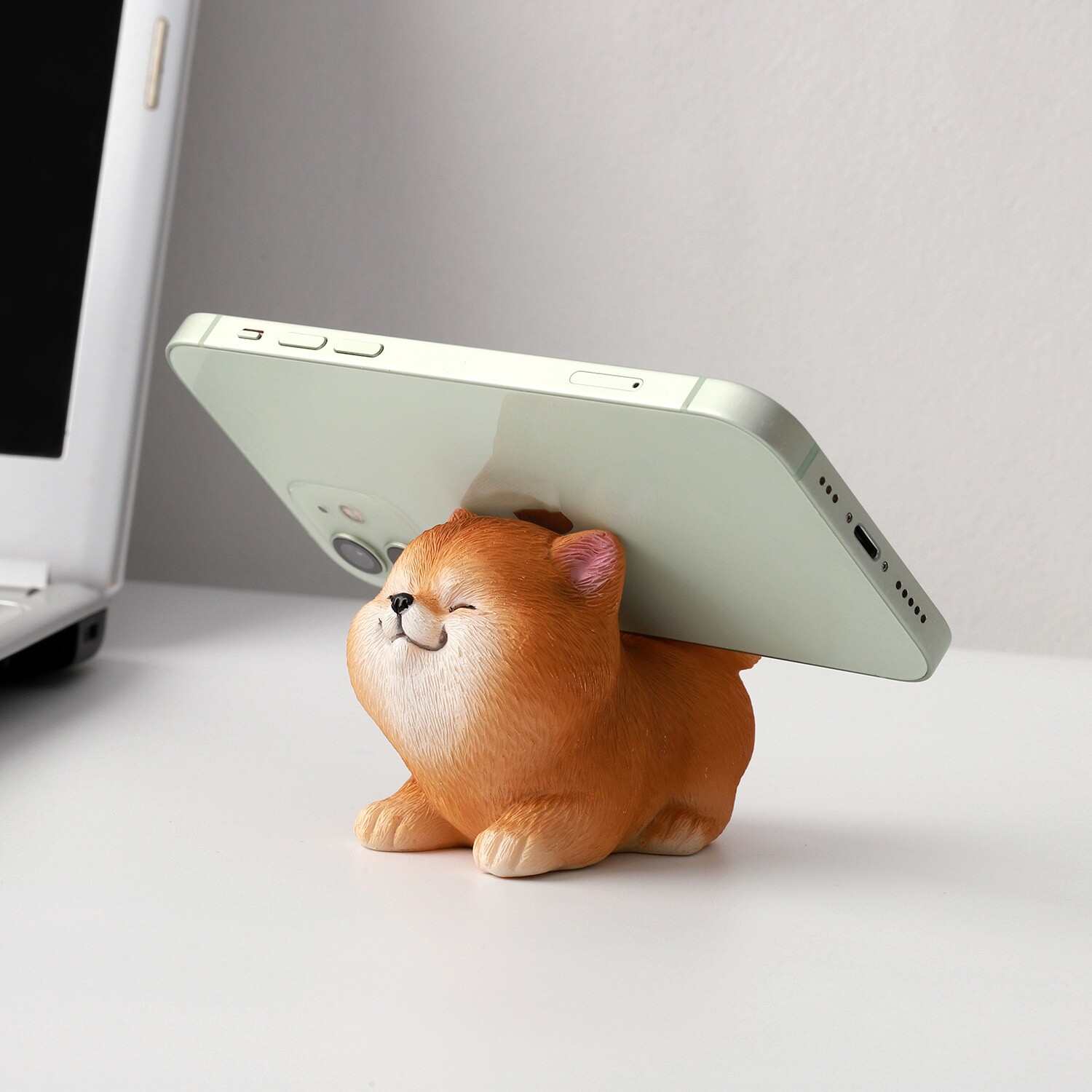 柴犬 スマホスタンド スマホホルダー かわいい 犬 置物 フィギュア 卓上 スマートフォンスタンド iPhone Android 対応 樹脂製 オブジェ ギフト プレゼント デスク飾り 癒し 雑貨 Aタイプ Bタイプ Cタイプ 手作り インテリア おしゃれ かわいい しばいぬ [3]