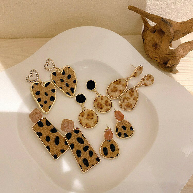 樂天商城 - 【メール便送料無料】送料無料 ピアス アクセサリー レディース 金属アレルギー対応 925シルバ-針シンプル かわいいオシャレギフトボックス付き