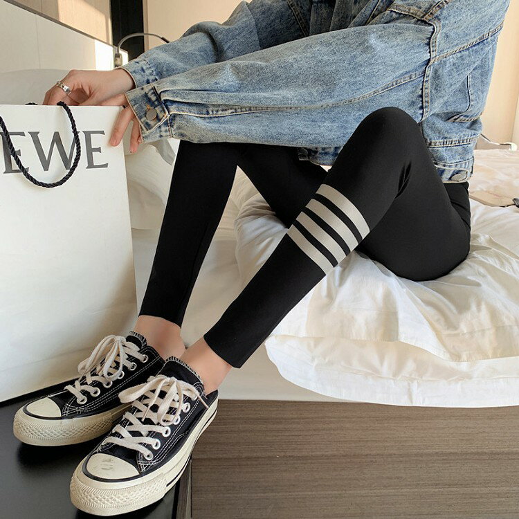 レギンス レディース スポーツレギンス ヨガパンツ ハイウエスト 着圧 美脚 ストレッチ フィットネス ランニング ジム トレーニング タイツ スパッツ ライン入り 伸縮 吸汗 速乾 ブラック グレー S M L XL