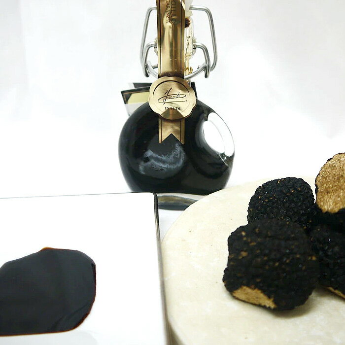 イナウディ社 バルサミコ酢 アチェートバルサミコ 黒トリュフ入り イタリア産 40ml 高級 お取り寄せグルメ お取り寄せのサムネイル