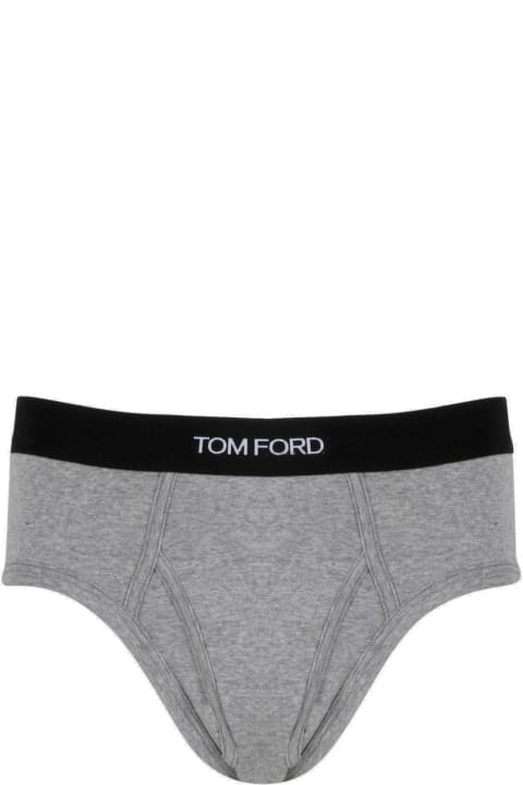 Tom Ford V[c SEGXgXgb`u[t