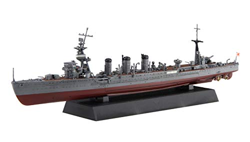 プラモデル【スケール】1/700商品紹介 囮ノ瑞鶴ヲ護衛セヨ！！待望の5,500トン軽巡洋艦が2020年に完全新金型で製品化・最新技術で立体化した決定版が登場！ ●製品のモチーフは昭和19年10月の捷一号作戦時、最後の姿です ・カタパルトが撤去され、増設機銃に置き換えられ、7番14センチ主砲は12.7センチ連装高角砲に。 ・球磨とは異なる横張りのリノリウム甲板を的確に再現。 ★艦首 艦首フェアリーダー付近の微妙なカーブ具合を的確に形状化。艦首66cmのシアー（高さ）を設計反映し再現。 ★主砲 14センチ主砲は砲尾（シールド内）も含め形状化、スライド金型を採用し砲口は開口表現。 1~4番主砲のみシールドに波除けが付いた形状とし、5~6番主砲との差を表現のため専用部品に。 2番主砲は定位の後ろ向き、波浪対策で砲身仰角をかけた前向きの2種類のパーツを収録。 ★艦橋 羅針艦橋を覆う防弾板は、形状・リベット・取付角度など細密に追及し表現。 ★中央部 5,500t型軽巡はリノリウム甲板が縦/横張りの2種があり、多摩は横張りの専用パーツで再現。 ★後部・艦尾 艦尾のダブルホーン形状を正確に艦底パーツへ再現しています。 ★細部の色彩を表現するために切り抜き済みシールが付属。 艦NEXTシリーズは、接着剤を必要としないスナップフィット式で設計されおり従来のキットとは一線を画す仕様としたシリーズです。 ◆色調は予め主要色分けを着色済み成型材を使用し表現。 ◆細部やマーキングは追従性に優れたリアルシールで再現します。 ◆パーツの合わせが目立たない分割方式を採用しています。 水線部で部品分割により洋上/フルハルの両タイプが製作可能です。（ボーナスパーツを除く） ※この商品は日本製です。 ※この商品は、組み立てが必要なプラモデルキットです。 安全警告 該当なし